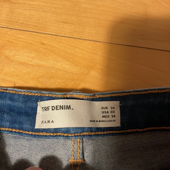 Zara jean shorts. - Picture 3 of 3